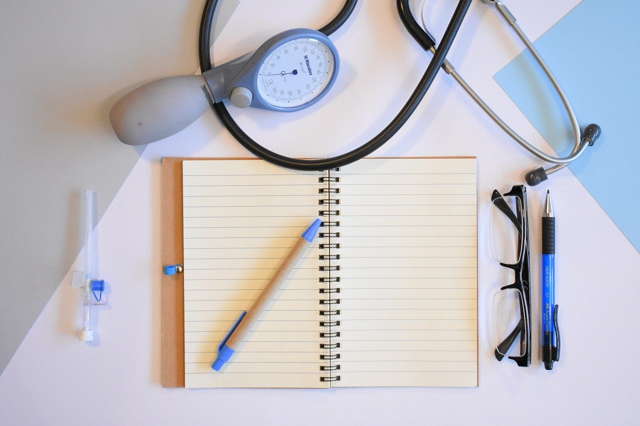 Doctor's notebook and tools Image by marijana1 from Pixabay 