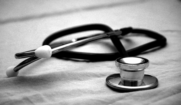 Black and white photo of stethoscope 